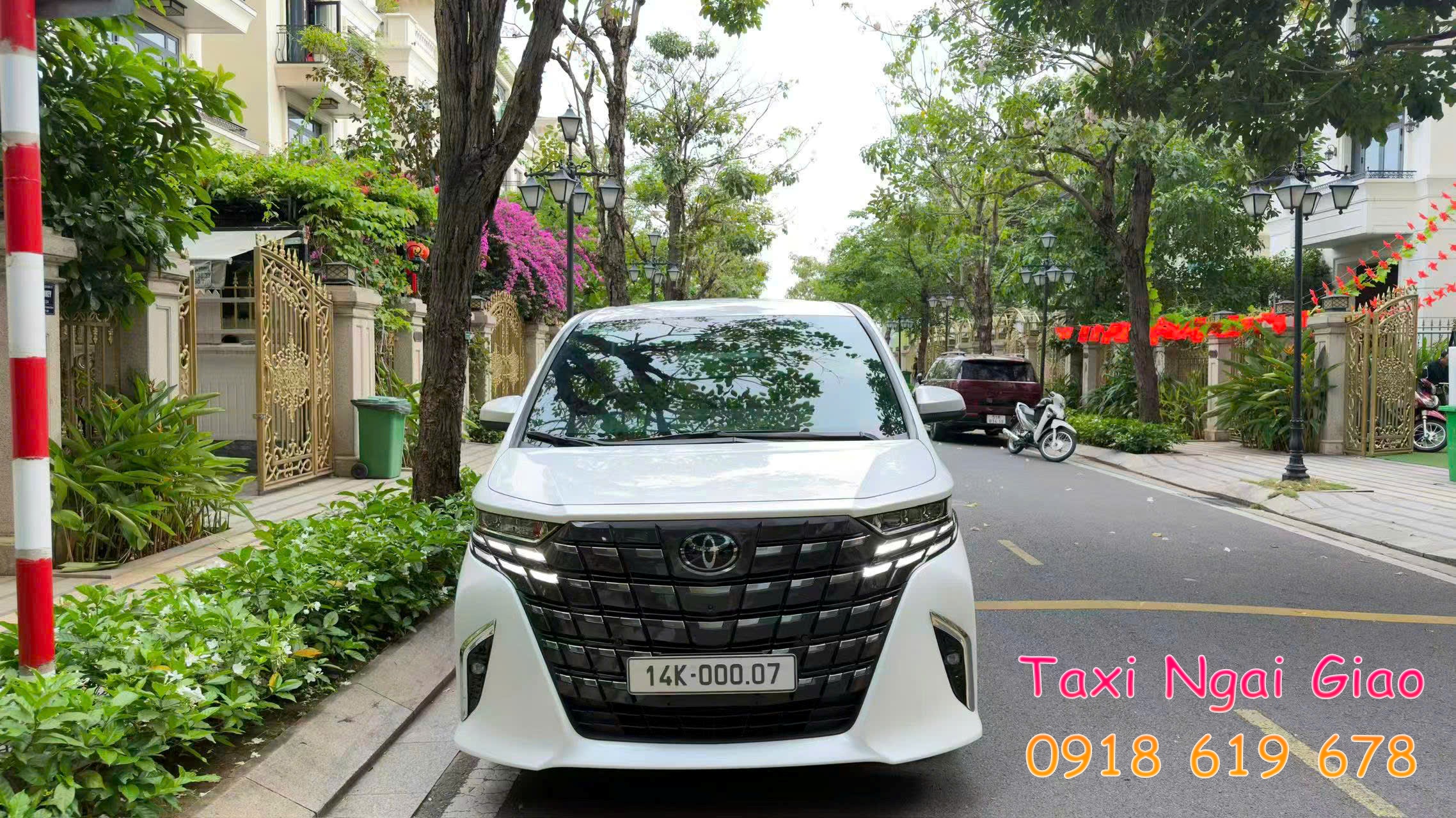 tong dai taxi ngai giao 0918 619 678 co xe ngay sau 10 phut
